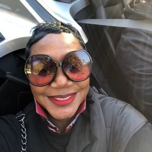 Meet your Posher, Tonya